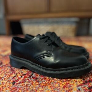 Dr. Martens Black 1461 MONO SMOOTH LEATHER OXFORD SHOES